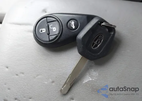 2011 Subaru Forester 2.5X Premium из США, поврежденный, VIN JF2SHADC8BH778760